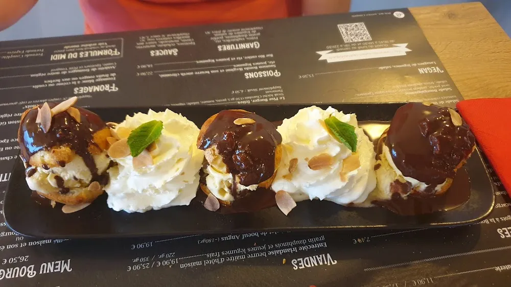 Profiteroles Maison
